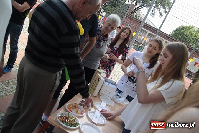 Zdjęcie w galerii na portalu naszraciborz.pl: Piknik szkolny w ZSO nr 1 przy Kasprowicza  wiadomości z regionu