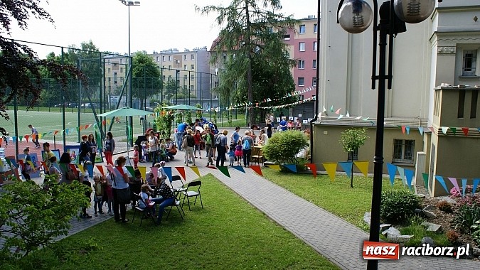 Zdjęcie w galerii na portalu naszraciborz.pl: Dziecięce święto z Zozolem na straganie wiadomości z regionu
