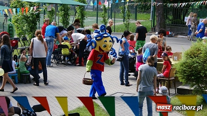 Zdjęcie w galerii na portalu naszraciborz.pl: Dziecięce święto z Zozolem na straganie wiadomości z regionu