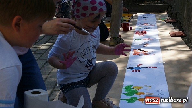 Zdjęcie w galerii na portalu naszraciborz.pl: Dziecięce święto z Zozolem na straganie wiadomości z regionu