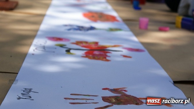 Zdjęcie w galerii na portalu naszraciborz.pl: Dziecięce święto z Zozolem na straganie wiadomości z regionu