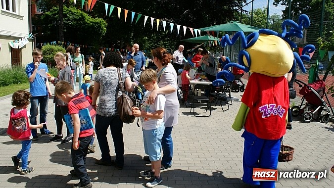Zdjęcie w galerii na portalu naszraciborz.pl: Dziecięce święto z Zozolem na straganie wiadomości z regionu