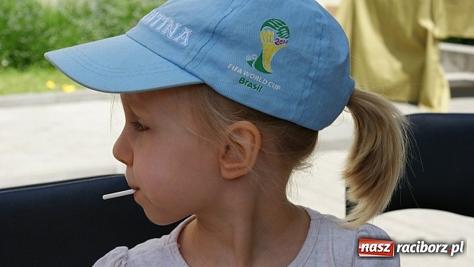 Zdjęcie w galerii na portalu naszraciborz.pl: Dziecięce święto z Zozolem na straganie wiadomości z regionu