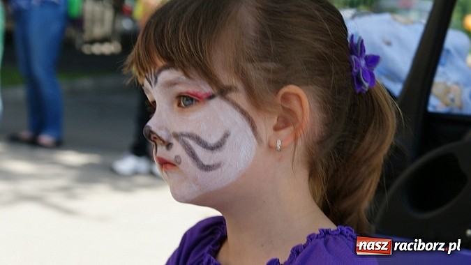 Zdjęcie w galerii na portalu naszraciborz.pl: Dziecięce święto z Zozolem na straganie wiadomości z regionu