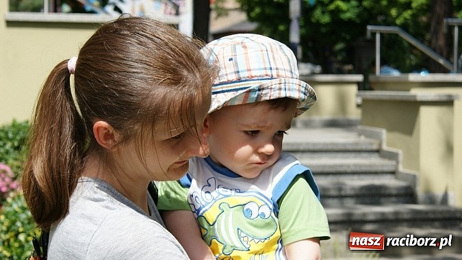 Zdjęcie w galerii na portalu naszraciborz.pl: Dziecięce święto z Zozolem na straganie wiadomości z regionu