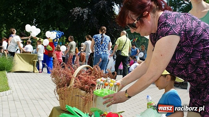 Zdjęcie w galerii na portalu naszraciborz.pl: Dziecięce święto z Zozolem na straganie wiadomości z regionu