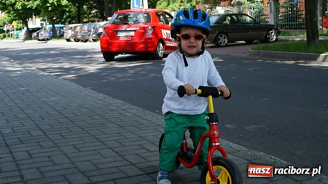 Zdjęcie w galerii na portalu naszraciborz.pl: Dziecięce święto z Zozolem na straganie wiadomości z regionu