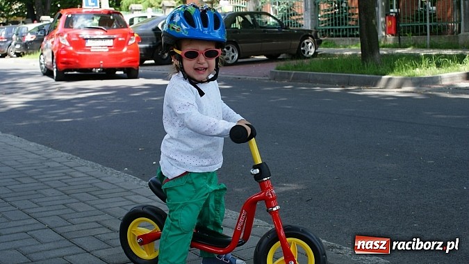 Zdjęcie w galerii na portalu naszraciborz.pl: Dziecięce święto z Zozolem na straganie wiadomości z regionu