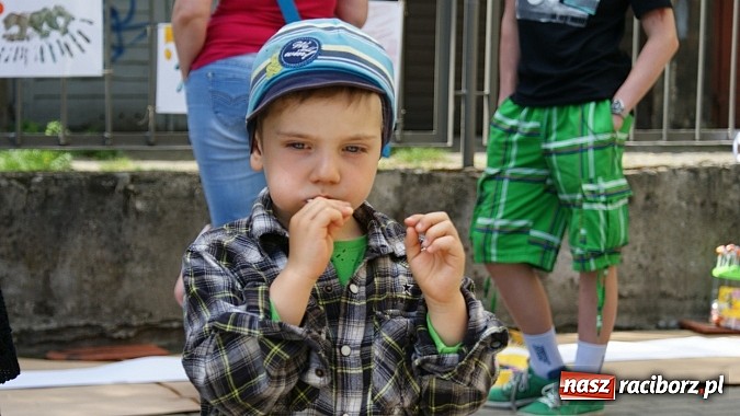 Zdjęcie w galerii na portalu naszraciborz.pl: Dziecięce święto z Zozolem na straganie wiadomości z regionu