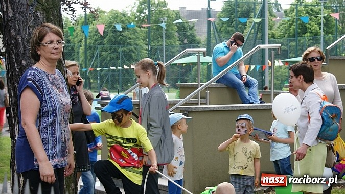 Zdjęcie w galerii na portalu naszraciborz.pl: Dziecięce święto z Zozolem na straganie wiadomości z regionu