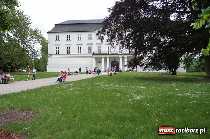 Zdjęcie w galerii na portalu naszraciborz.pl: Spotkanie na Zamku w Hradcu nad Moravicą  wiadomości z regionu