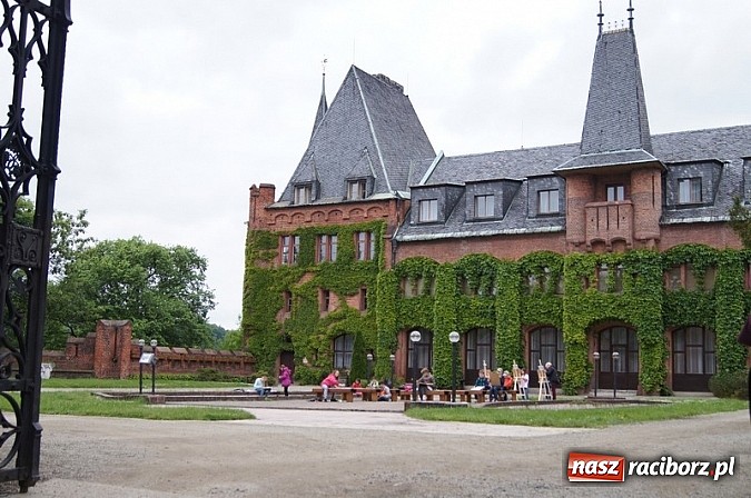 Zdjęcie w galerii na portalu naszraciborz.pl: Spotkanie na Zamku w Hradcu nad Moravicą  wiadomości z regionu