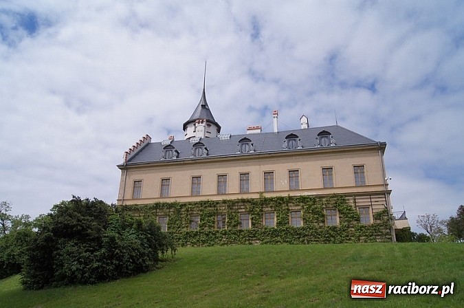 Zdjęcie w galerii na portalu naszraciborz.pl: Spotkanie na Zamku w Hradcu nad Moravicą  wiadomości z regionu