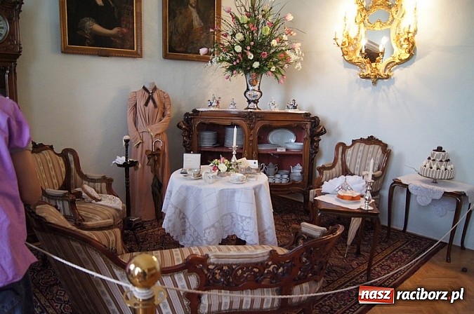 Zdjęcie w galerii na portalu naszraciborz.pl: Spotkanie na Zamku w Hradcu nad Moravicą  wiadomości z regionu