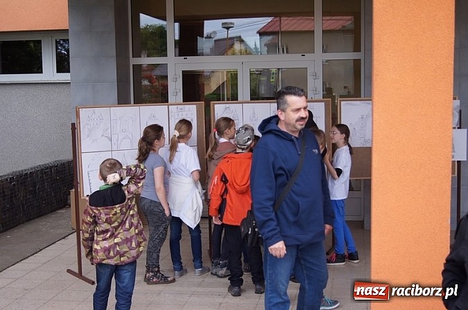 Zdjęcie w galerii na portalu naszraciborz.pl: Spotkanie na Zamku w Hradcu nad Moravicą  wiadomości z regionu