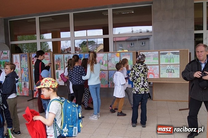 Zdjęcie w galerii na portalu naszraciborz.pl: Spotkanie na Zamku w Hradcu nad Moravicą  wiadomości z regionu