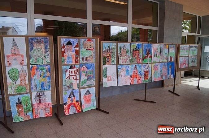 Zdjęcie w galerii na portalu naszraciborz.pl: Spotkanie na Zamku w Hradcu nad Moravicą  wiadomości z regionu