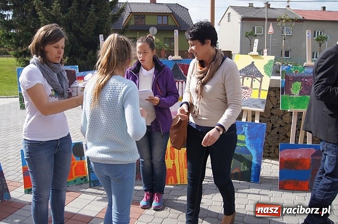 Zdjęcie w galerii na portalu naszraciborz.pl: Spotkanie na Zamku w Hradcu nad Moravicą  wiadomości z regionu