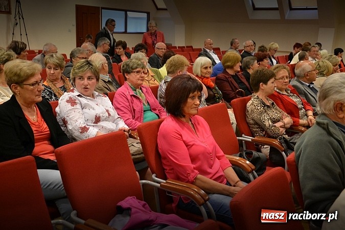 Zdjęcie w galerii na portalu naszraciborz.pl: Falbanka i szabelka - premiera spektaklu na Zamku Piastowskim  wiadomości z regionu