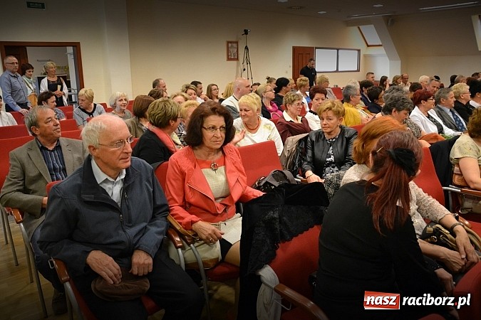 Zdjęcie w galerii na portalu naszraciborz.pl: Falbanka i szabelka - premiera spektaklu na Zamku Piastowskim  wiadomości z regionu