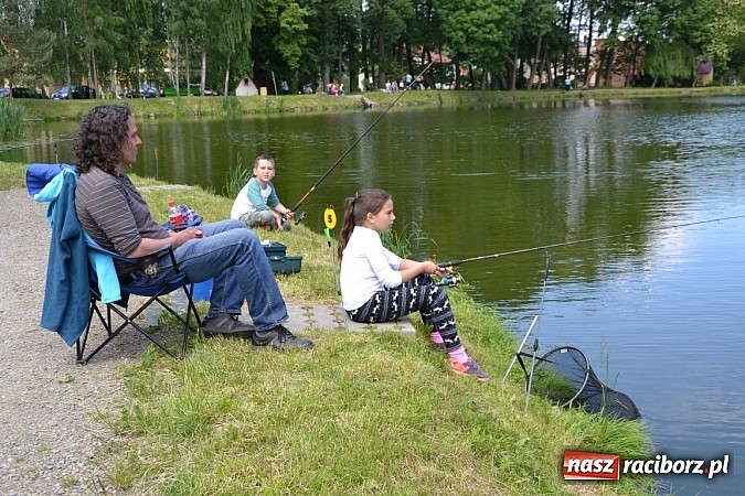 Zdjęcie w galerii na portalu naszraciborz.pl: Wielkie połowy na Trzecioku, czyli wędkarze dzieciom  wiadomości z regionu