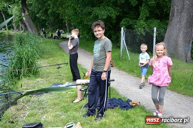 Zdjęcie w galerii na portalu naszraciborz.pl: Wielkie połowy na Trzecioku, czyli wędkarze dzieciom  wiadomości z regionu