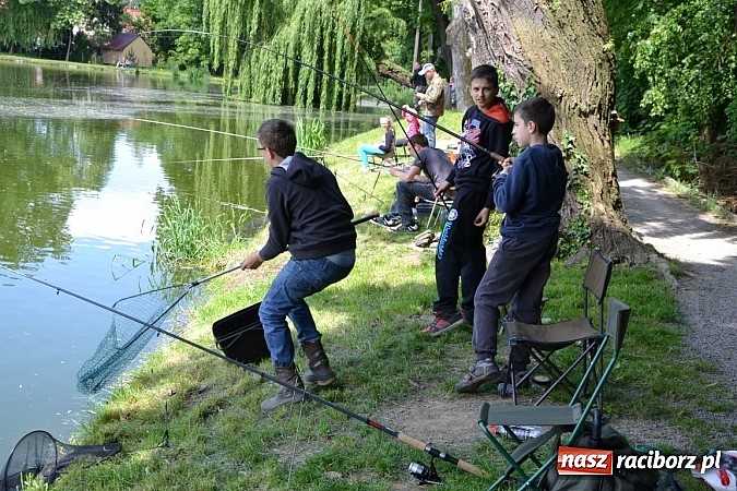 Zdjęcie w galerii na portalu naszraciborz.pl: Wielkie połowy na Trzecioku, czyli wędkarze dzieciom  wiadomości z regionu