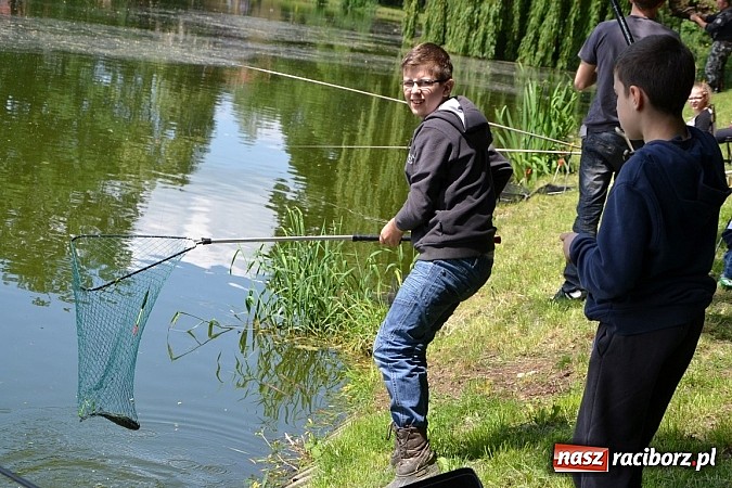 Zdjęcie w galerii na portalu naszraciborz.pl: Wielkie połowy na Trzecioku, czyli wędkarze dzieciom  wiadomości z regionu