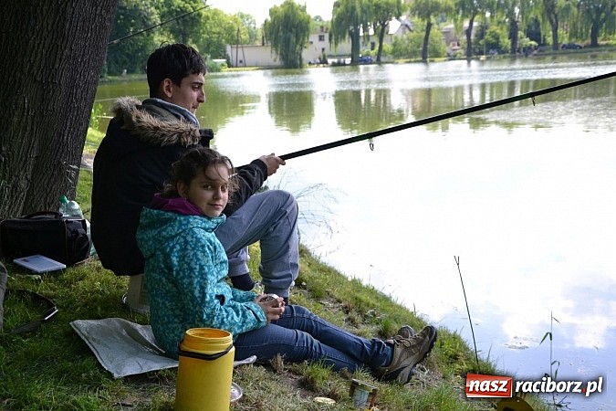 Zdjęcie w galerii na portalu naszraciborz.pl: Wielkie połowy na Trzecioku, czyli wędkarze dzieciom  wiadomości z regionu