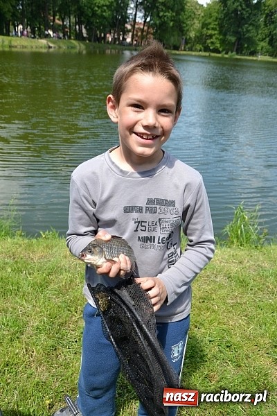 Zdjęcie w galerii na portalu naszraciborz.pl: Wielkie połowy na Trzecioku, czyli wędkarze dzieciom  wiadomości z regionu