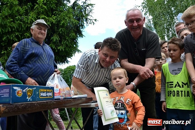 Zdjęcie w galerii na portalu naszraciborz.pl: Wielkie połowy na Trzecioku, czyli wędkarze dzieciom  wiadomości z regionu