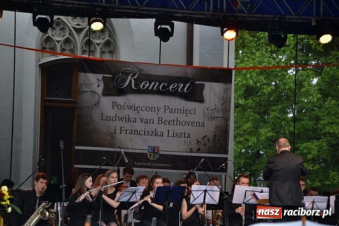 Zdjęcie w galerii na portalu naszraciborz.pl: Muzyka nie zna granic. Spotkanie partnerskie w Krzyżanowicach wiadomości z regionu