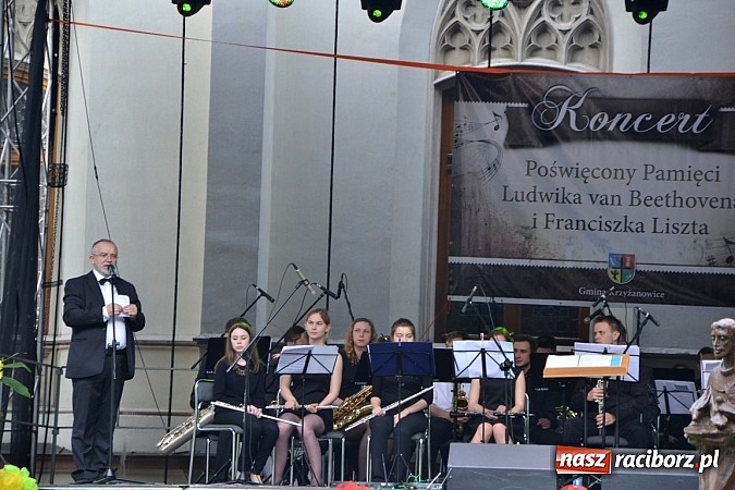 Zdjęcie w galerii na portalu naszraciborz.pl: Muzyka nie zna granic. Spotkanie partnerskie w Krzyżanowicach wiadomości z regionu