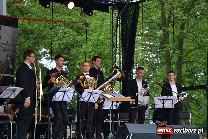 Zdjęcie w galerii na portalu naszraciborz.pl: Muzyka nie zna granic. Spotkanie partnerskie w Krzyżanowicach wiadomości z regionu