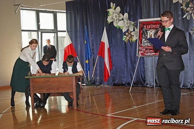 Zdjęcie w galerii na portalu naszraciborz.pl: 75. urodziny grzegorzowickiej szkoły wiadomości z regionu