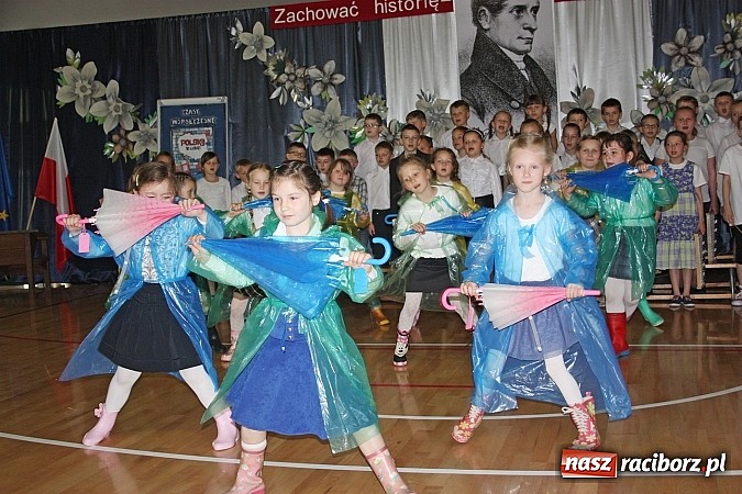 Zdjęcie w galerii na portalu naszraciborz.pl: 75. urodziny grzegorzowickiej szkoły wiadomości z regionu