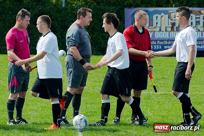 Zdjęcie w galerii na portalu naszraciborz.pl: B klasa: Płomień Siedliska rozbity w Markowicach wiadomości z regionu