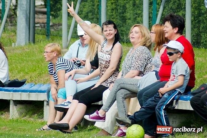 Zdjęcie w galerii na portalu naszraciborz.pl: B klasa: Płomień Siedliska rozbity w Markowicach wiadomości z regionu