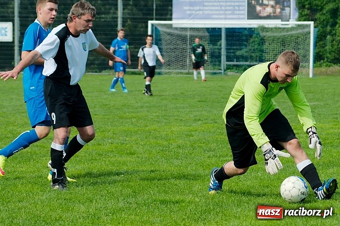 Zdjęcie w galerii na portalu naszraciborz.pl: B klasa: Płomień Siedliska rozbity w Markowicach wiadomości z regionu