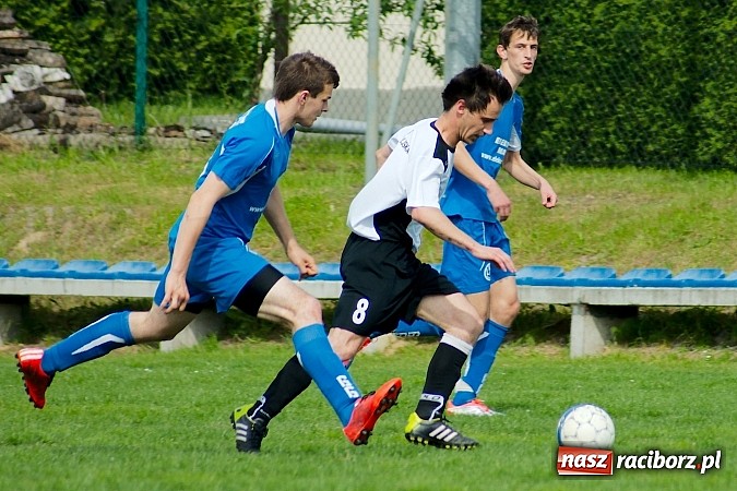 Zdjęcie w galerii na portalu naszraciborz.pl: B klasa: Płomień Siedliska rozbity w Markowicach wiadomości z regionu