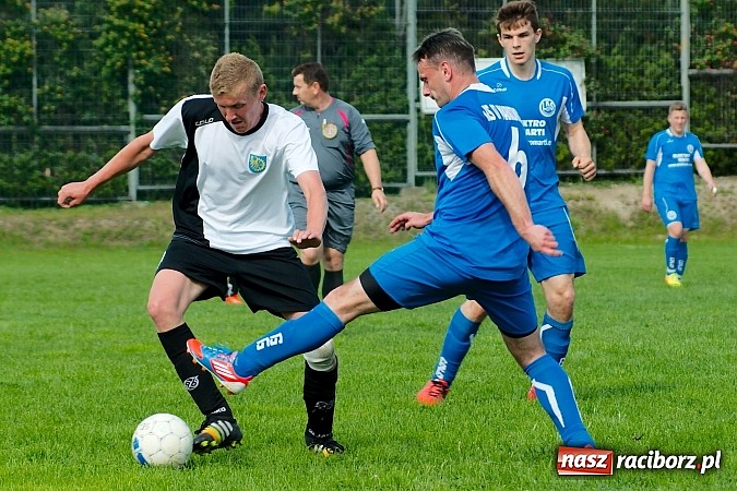 Zdjęcie w galerii na portalu naszraciborz.pl: B klasa: Płomień Siedliska rozbity w Markowicach wiadomości z regionu