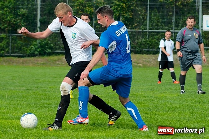 Zdjęcie w galerii na portalu naszraciborz.pl: B klasa: Płomień Siedliska rozbity w Markowicach wiadomości z regionu