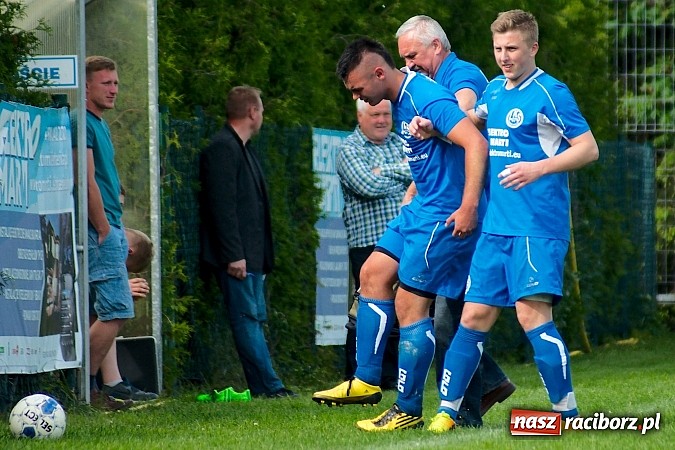 Zdjęcie w galerii na portalu naszraciborz.pl: B klasa: Płomień Siedliska rozbity w Markowicach wiadomości z regionu