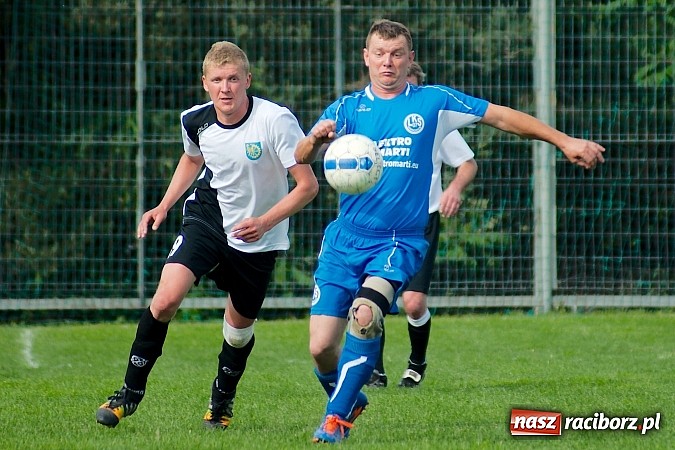 Zdjęcie w galerii na portalu naszraciborz.pl: B klasa: Płomień Siedliska rozbity w Markowicach wiadomości z regionu