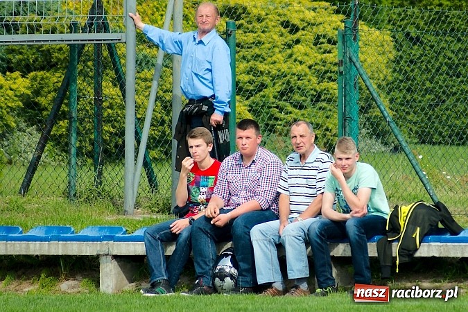 Zdjęcie w galerii na portalu naszraciborz.pl: B klasa: Płomień Siedliska rozbity w Markowicach wiadomości z regionu