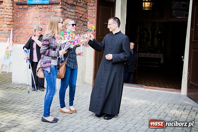 Zdjęcie w galerii na portalu naszraciborz.pl: Marsz dla Życia i Rodziny na ulicach Raciborza wiadomości z regionu