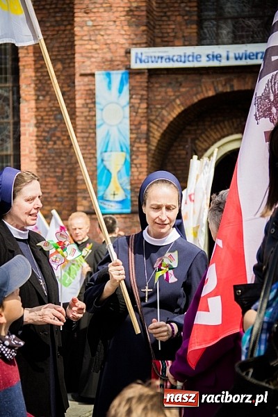 Zdjęcie w galerii na portalu naszraciborz.pl: Marsz dla Życia i Rodziny na ulicach Raciborza wiadomości z regionu