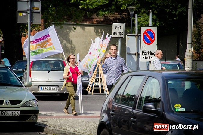Zdjęcie w galerii na portalu naszraciborz.pl: Marsz dla Życia i Rodziny na ulicach Raciborza wiadomości z regionu