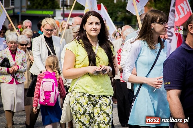 Zdjęcie w galerii na portalu naszraciborz.pl: Marsz dla Życia i Rodziny na ulicach Raciborza wiadomości z regionu