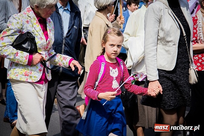 Zdjęcie w galerii na portalu naszraciborz.pl: Marsz dla Życia i Rodziny na ulicach Raciborza wiadomości z regionu